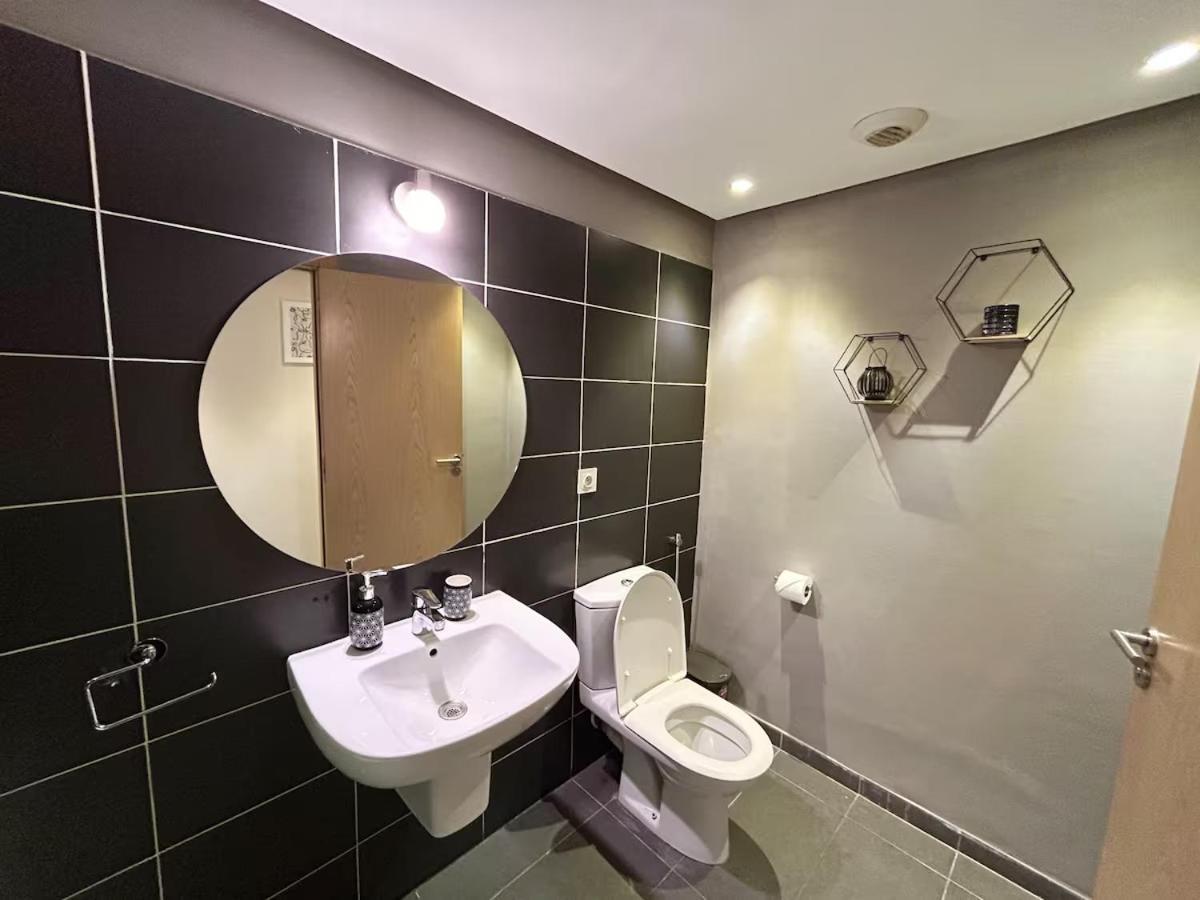 Charming 2 Bedrooms - Train Station Downtown Tangeri Esterno foto
