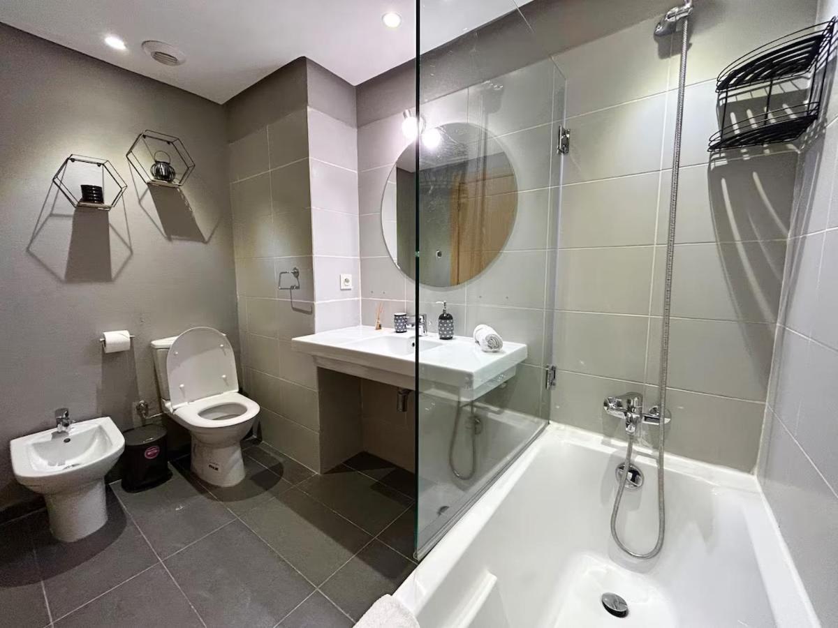 Charming 2 Bedrooms - Train Station Downtown Tangeri Esterno foto